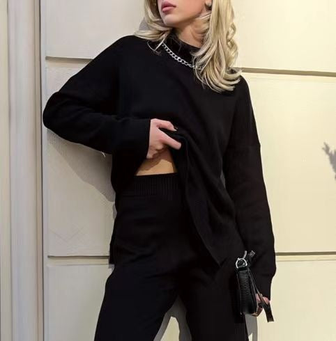 Damski sweter z wysokim kołnierzem, oversizowy krój z luźnymi rękawami - 2 - Stylpuls
