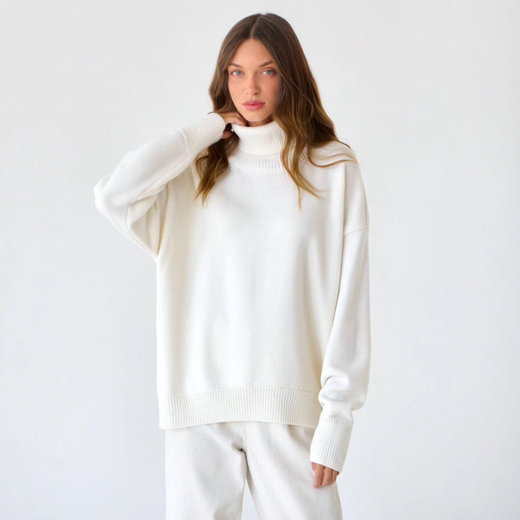 Sweter damski z golfem i luźnym krojem - 2 - Stylpuls