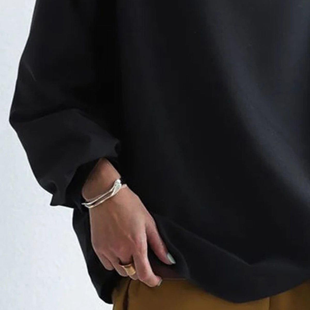 Damski Elegancki Sweter z Dekoltem Kopertowym i Luźnym Krojem | S&P
