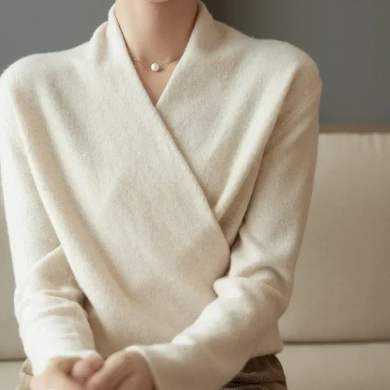 Elegancki Kaszmirowy Sweter Kopertowy Damski z Dekoltem V | S&P